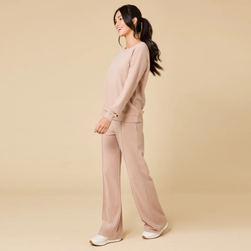 Vintage Velvet Raglan Crew Neck with Pintuck Pant - Image 13