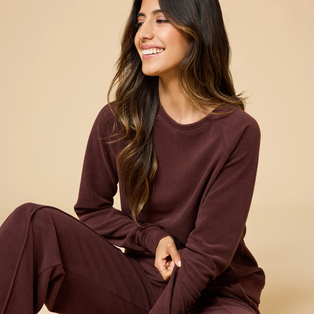 Vintage Velvet Raglan Crew Neck with Pintuck Pant - Image 20